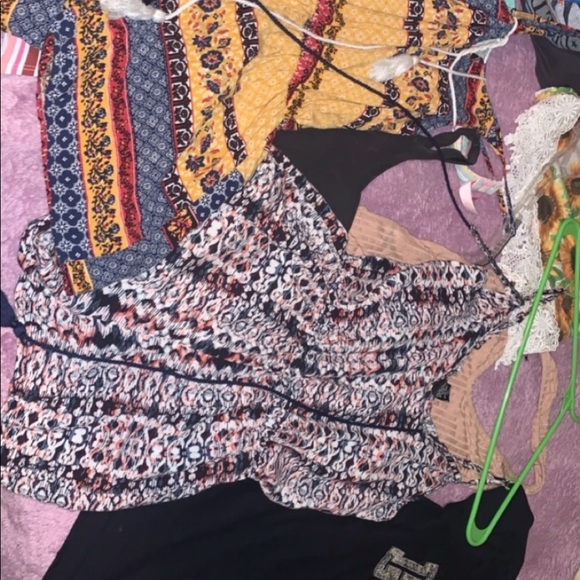 clothes - Picture 7 of 7